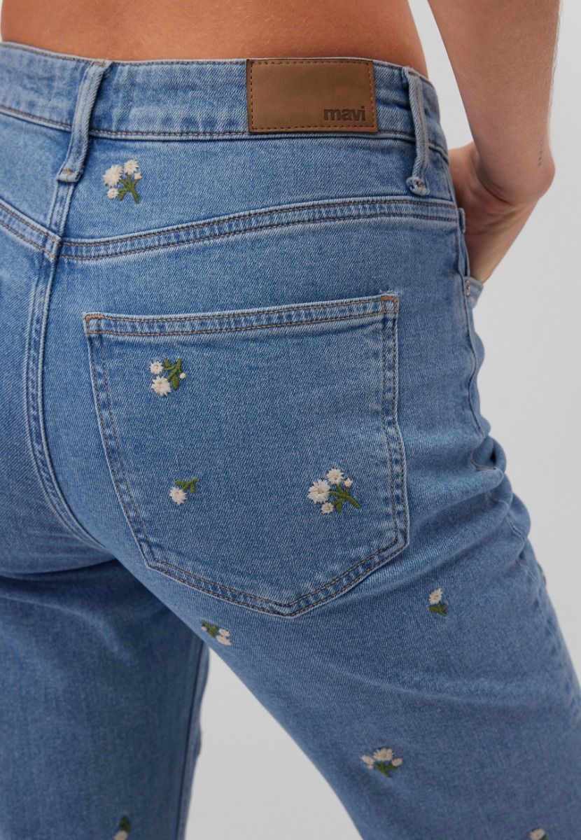 Mavi New York Jeans Mid Flower Denim, mit Stickereien