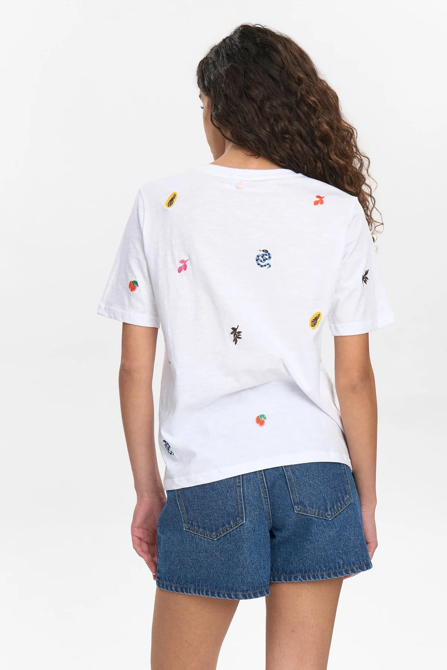 Nümph Nuzoey T-Shirt GOTS bright white mit Stickereien