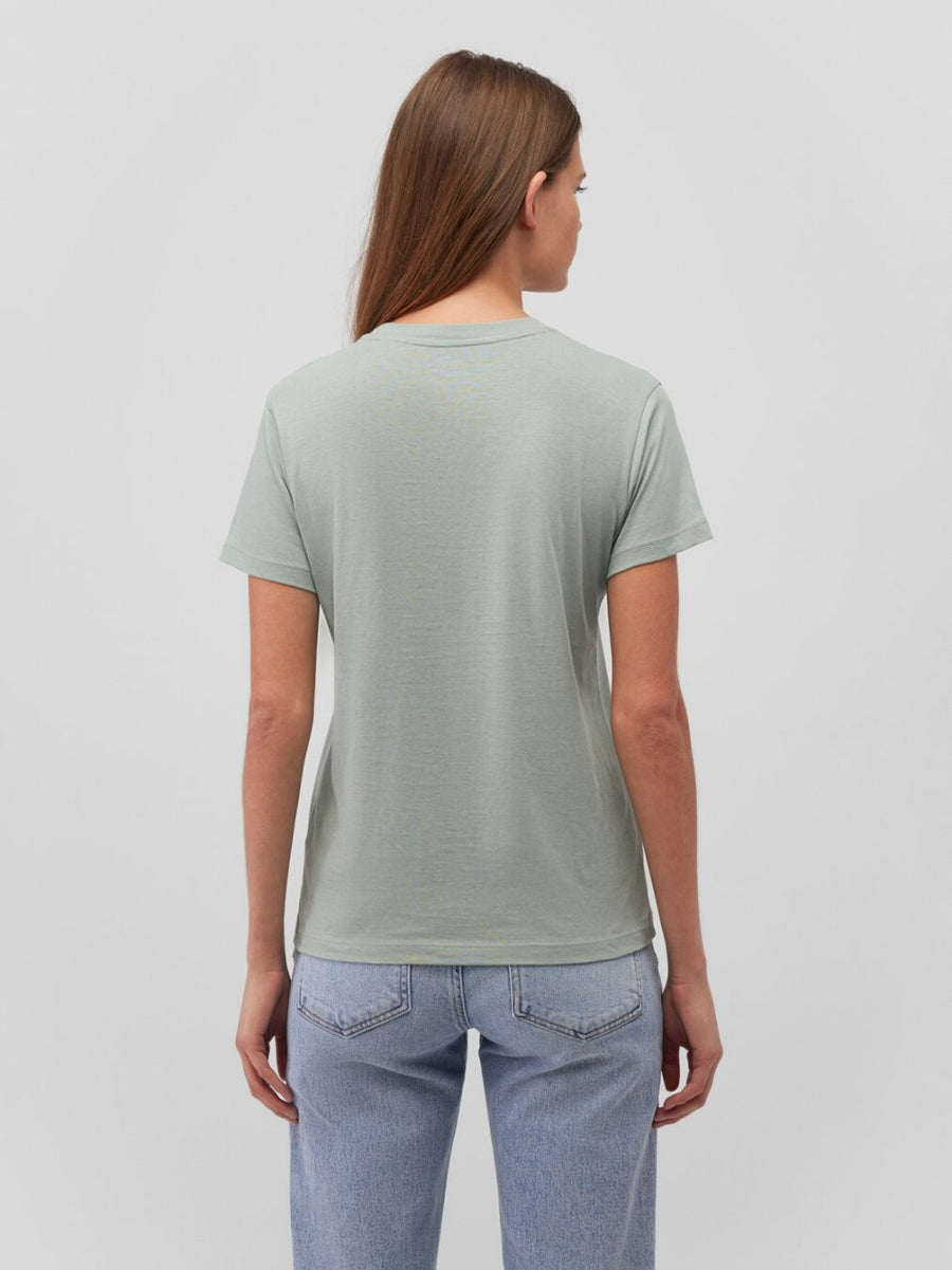 Mavi T-Shirt sage green mit goldenem Schmetterling