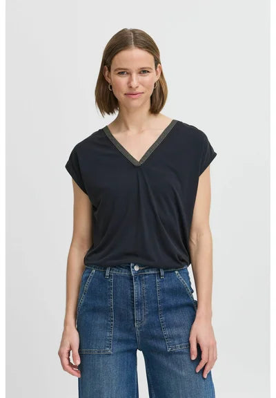 B.young Byperl T-Shirt, schwarz, Deco Neck Tee black gold